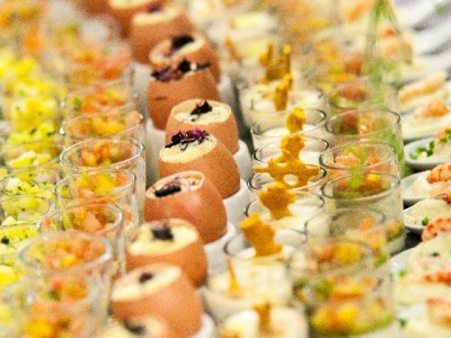 Cocktail dinatoire, cocktail déjeunatoire, cocktail apéritif 